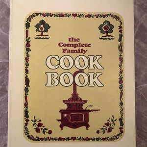1969 “The Complete Family Cookbook” MCM 3-Ring Binder Vintage Book